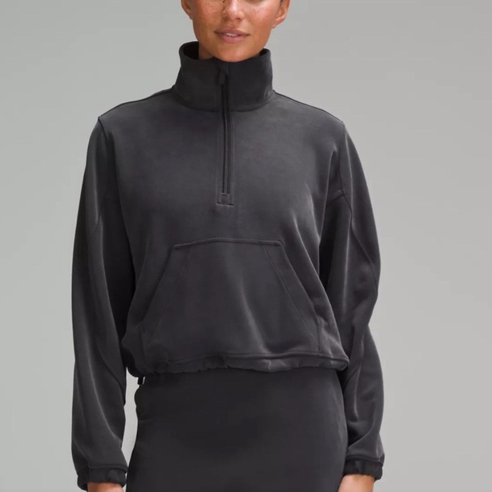 SOLD SOLD ❌❌❌❌❌Lululemon Brushed Softstreme Half Zip in Black